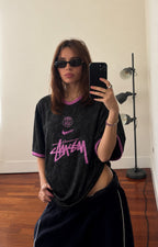 PSG x Stüssy T-Shirt Schwarz Pink