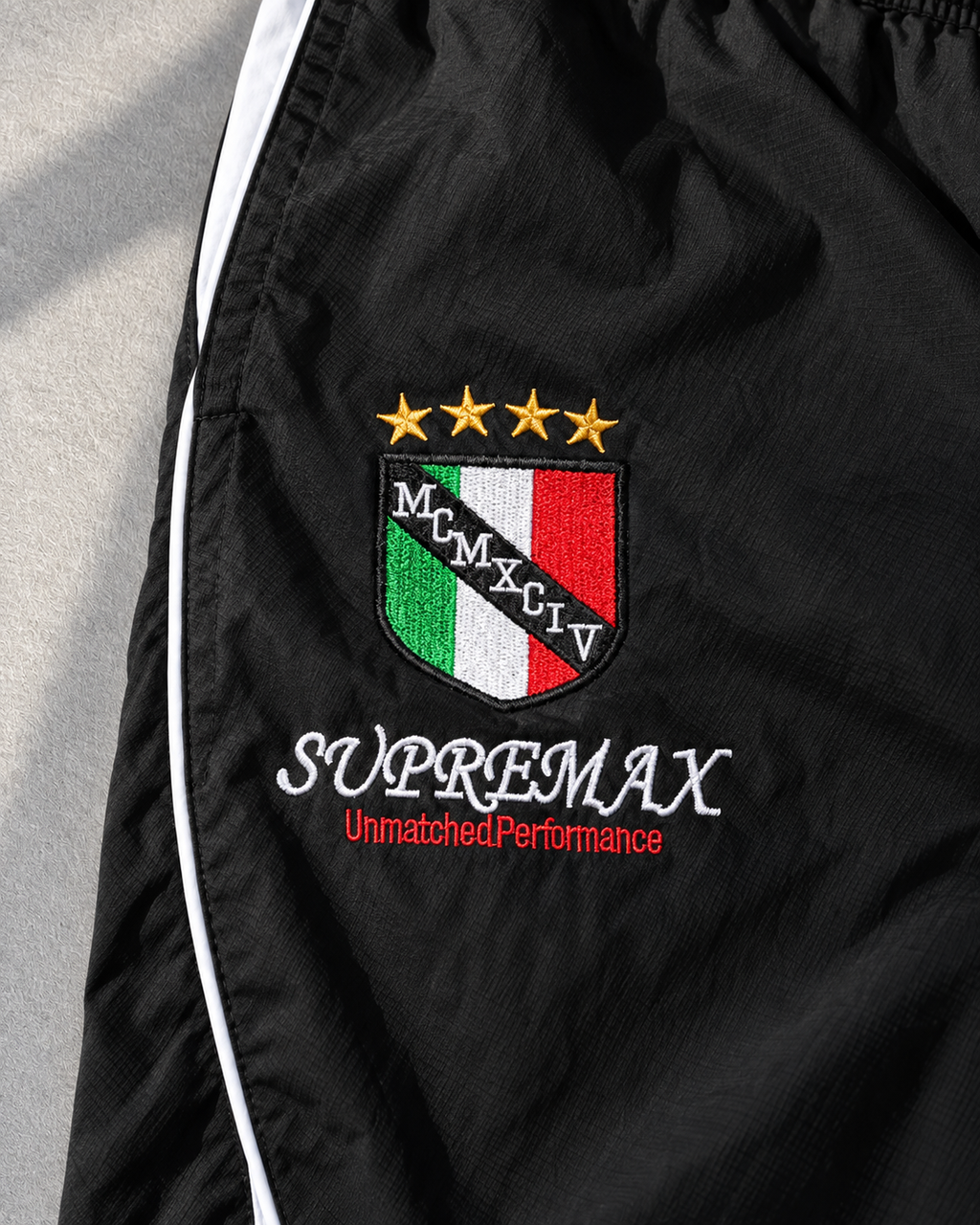 Czarny Komplet Ortalionowy Supreme x Umbro Retro Football
