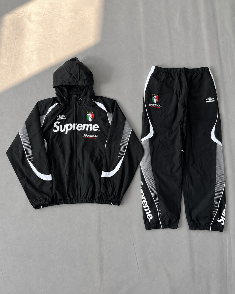 Czarny Komplet Ortalionowy Supreme x Umbro Retro Football
