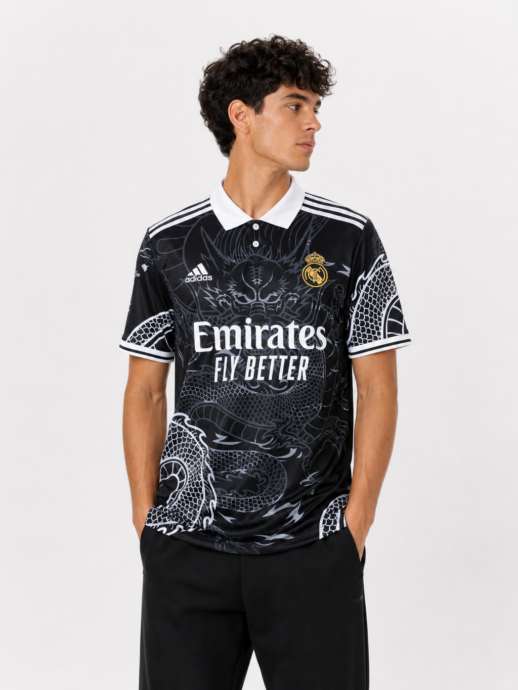 Schwarzes Real Madrid T-Shirt mit Drachen