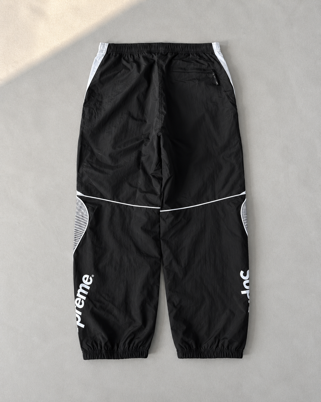 Czarny Komplet Ortalionowy Supreme x Umbro Retro Football