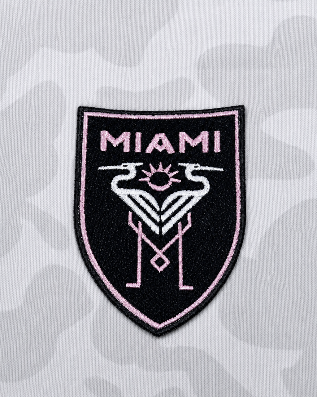 Biała Bluza Inter Miami x BAPE