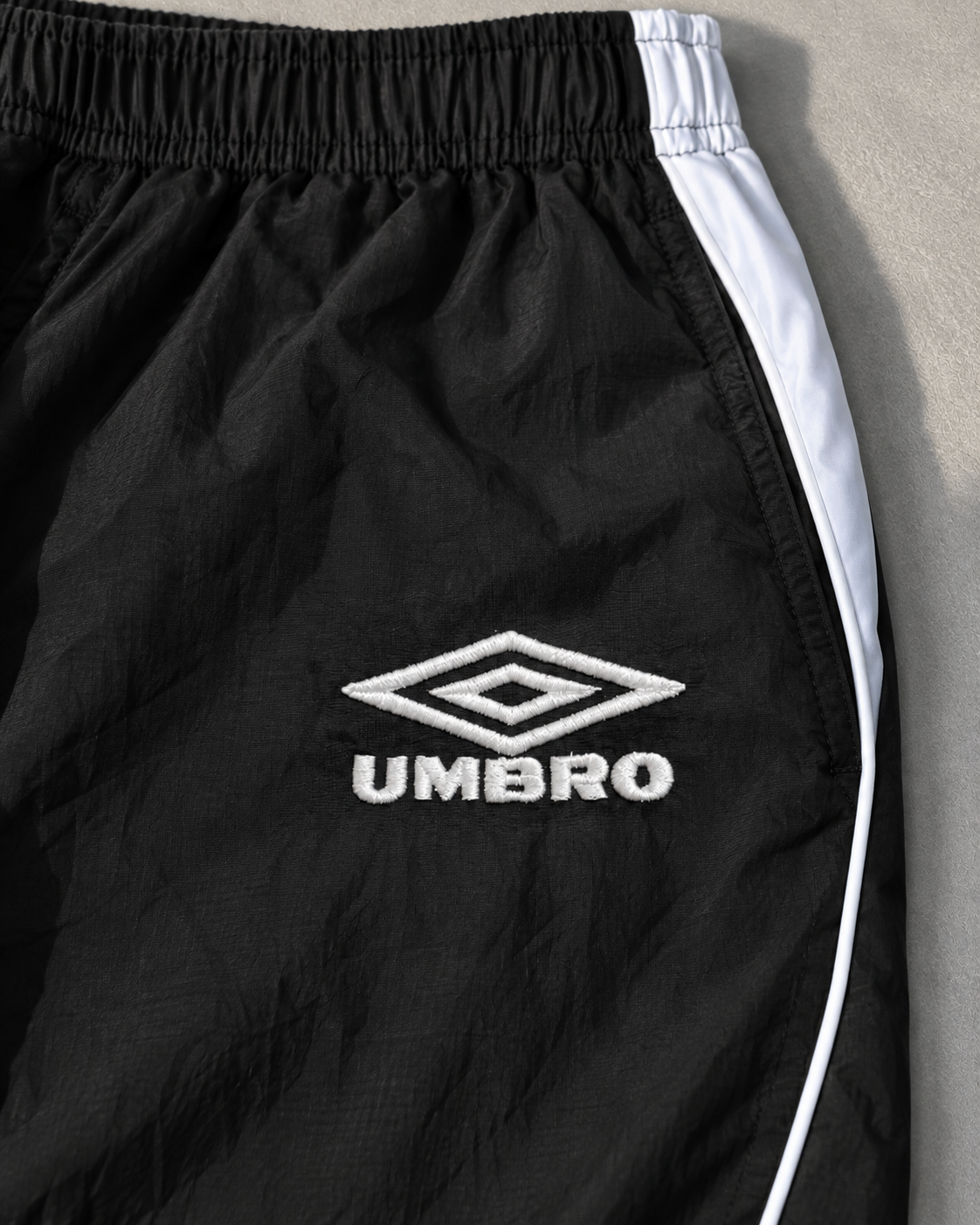Czarny Komplet Ortalionowy Supreme x Umbro Retro Football